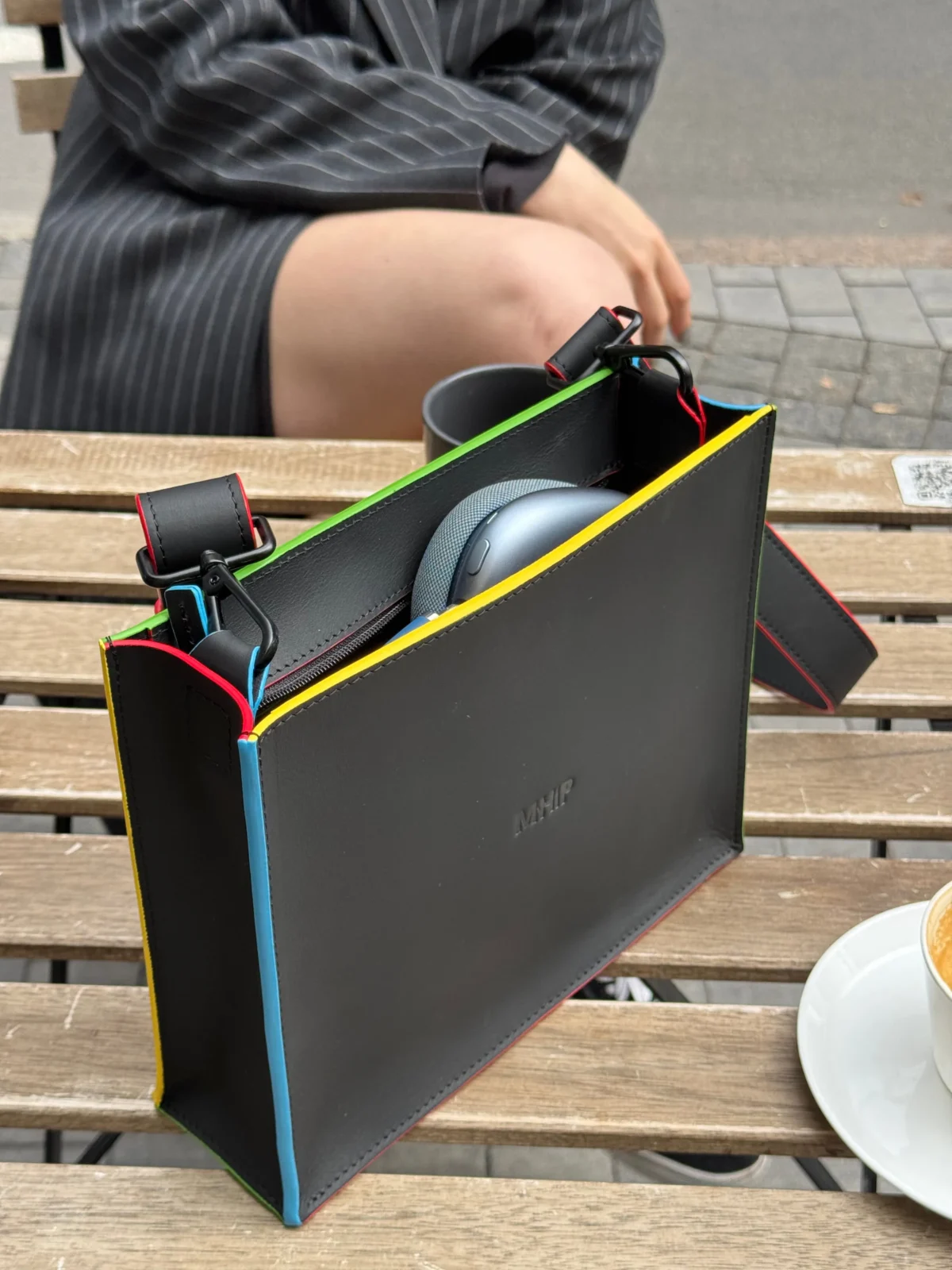 M.hip Versatility Bag S colored, leather bag product photo 9