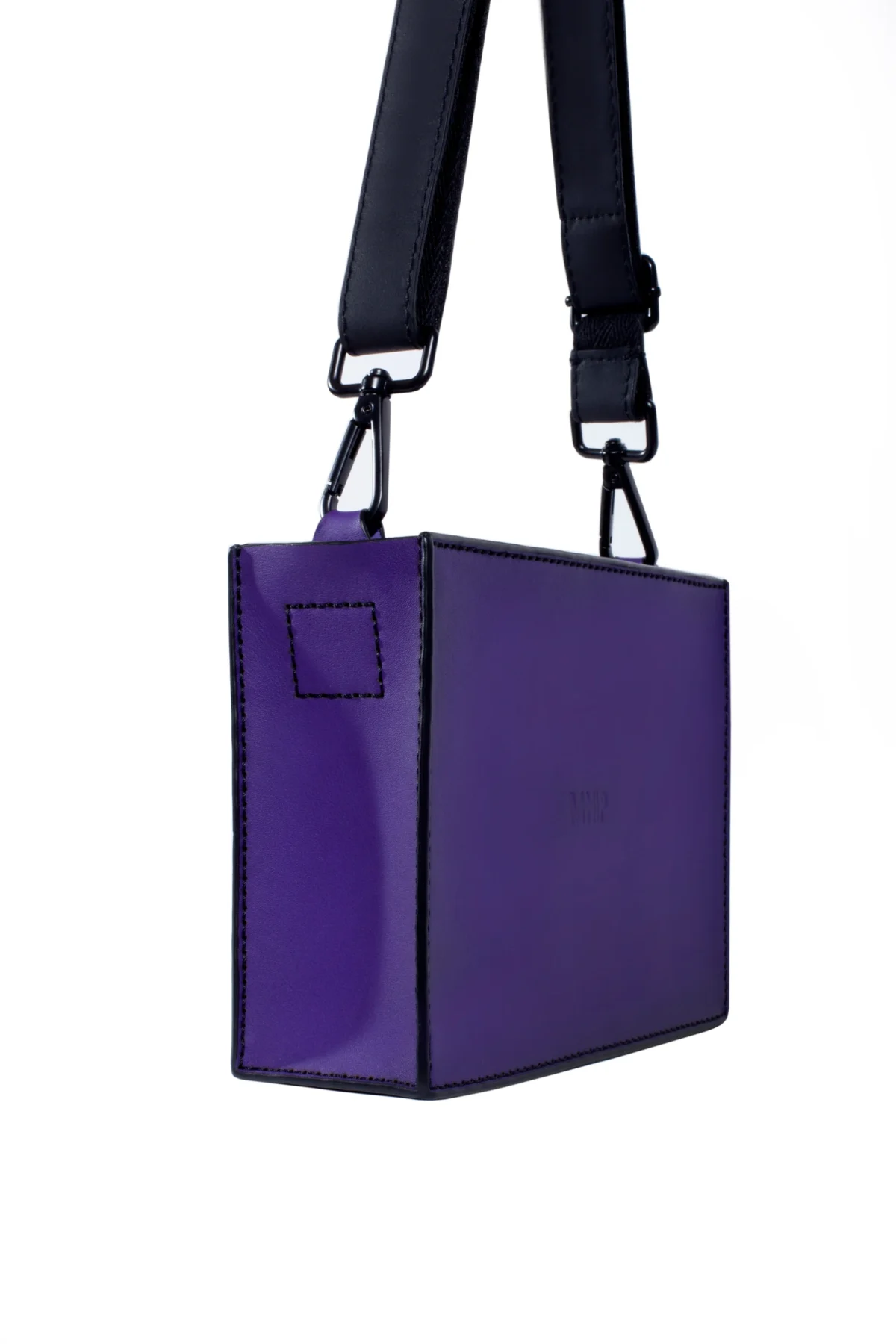 M.hip Versatility Bag XS horizontal Violet, leather bag product photo 4