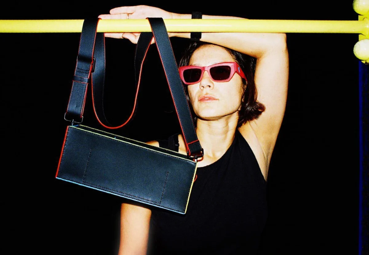 M.hip Versatility Bag XS baguette colored, leather bag product photo 13