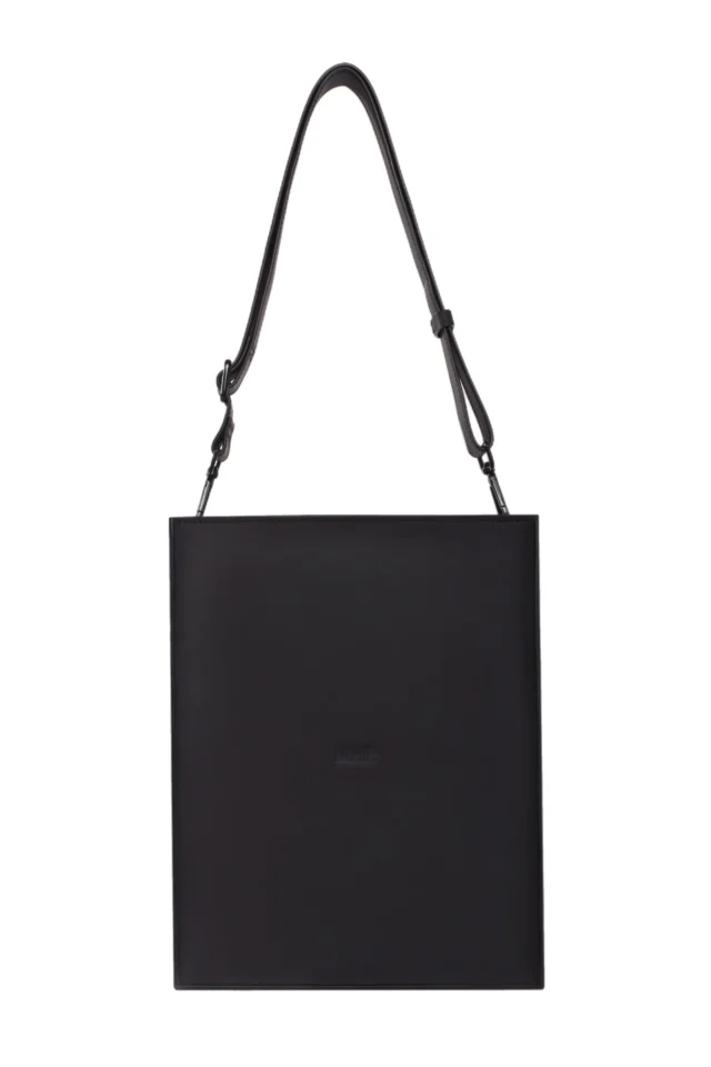 M.hip Versatility Bag M Total Black, leather bag product photo 1
