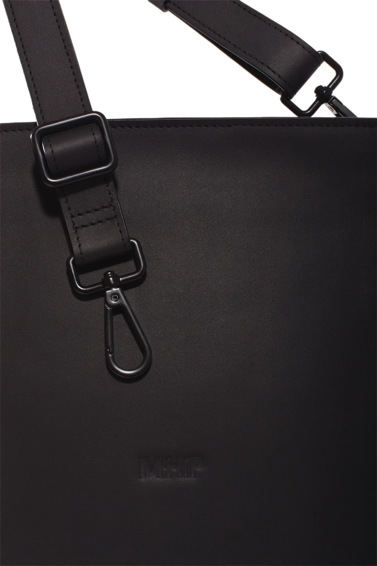 M.hip Versatility Bag M Total Black, leather bag product photo 6